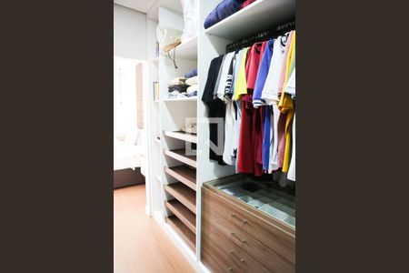 Casa à venda com 120m², 2 quartos e 2 vagasCloset da suíte 1