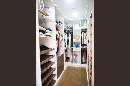Casa à venda com 120m², 2 quartos e 2 vagasCloset da suíte 1
