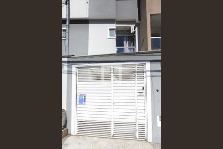 Casa à venda com 120m², 2 quartos e 2 vagasFachada