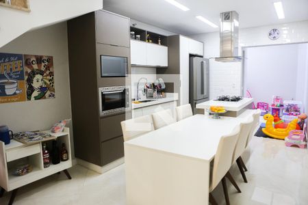 Casa à venda com 120m², 2 quartos e 2 vagasCozinha - Sala de Jantar