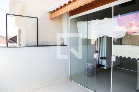 Casa à venda com 120m², 2 quartos e 2 vagasÁrea de Serviço - Quintal