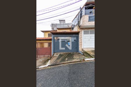 Casa para alugar com 72m², 2 quartos e 1 vagaFachada