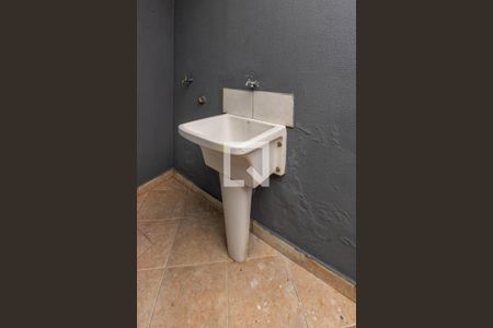 Casa para alugar com 72m², 2 quartos e 1 vagaQuintal