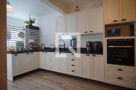 Apartamento à venda com 140m², 2 quartos e 2 vagasCozinha 