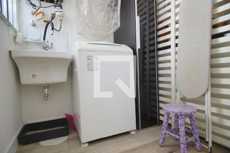 Apartamento à venda com 140m², 2 quartos e 2 vagasÁrea  de serviço 