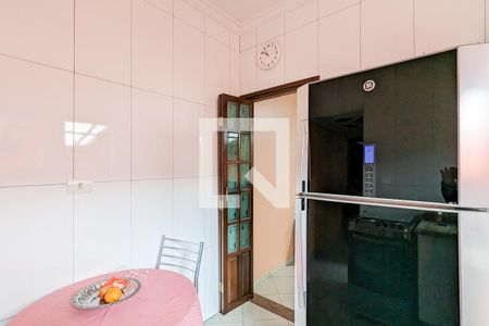 Casa à venda com 120m², 2 quartos e 2 vagasCozinha