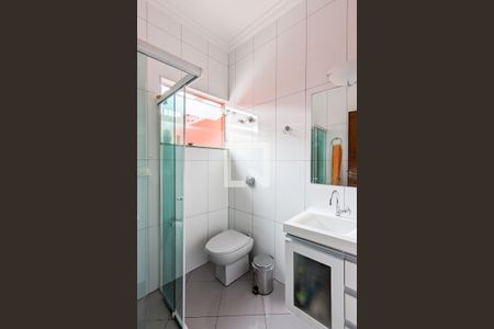 Casa à venda com 120m², 2 quartos e 2 vagasBanheiro 