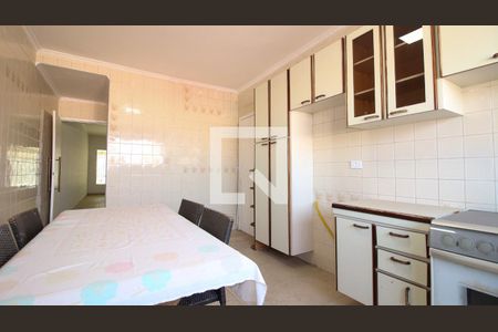 Casa à venda com 250m², 3 quartos e 2 vagasCozinha