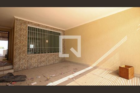 Casa à venda com 250m², 3 quartos e 2 vagasGaragem