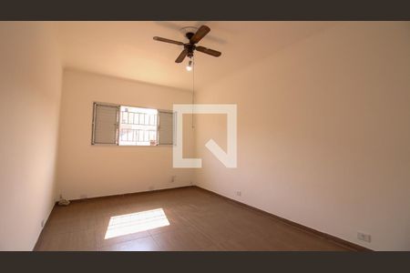Casa à venda com 250m², 3 quartos e 2 vagasSuíte 