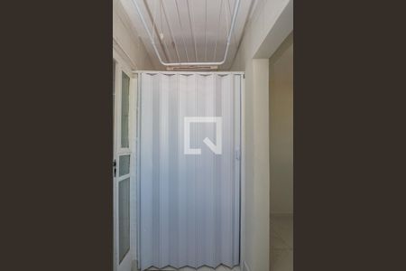 Apartamento para alugar com 74m², 2 quartos e 1 vaga Apartamento para alugar com 74m², 2 quartos e 1 vagaBanheiro de serviço