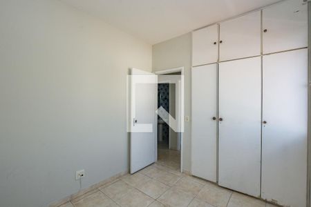 Quarto 1 de apartamento para alugar com 2 quartos, 74m² em Nova Granada, Belo Horizonte