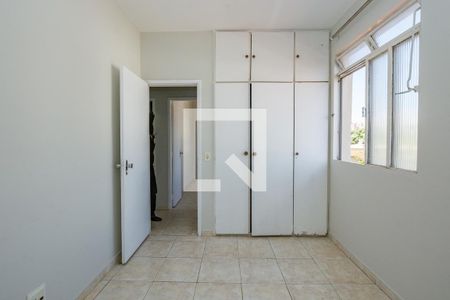 Quarto 1 de apartamento para alugar com 2 quartos, 74m² em Nova Granada, Belo Horizonte