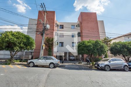 Apartamento para alugar com 74m², 2 quartos e 1 vaga Apartamento para alugar com 74m², 2 quartos e 1 vagaFachada
