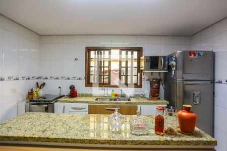 Casa à venda com 131m², 3 quartos e 3 vagas Casa à venda com 131m², 3 quartos e 3 vagasCozinha