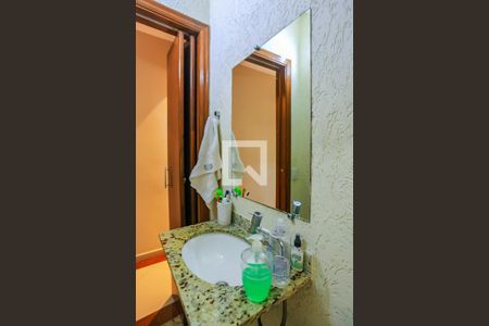 Casa à venda com 131m², 3 quartos e 3 vagas Casa à venda com 131m², 3 quartos e 3 vagasLavabo