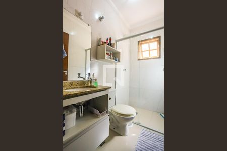 Casa à venda com 131m², 3 quartos e 3 vagas Casa à venda com 131m², 3 quartos e 3 vagasSuíte - Banheiro