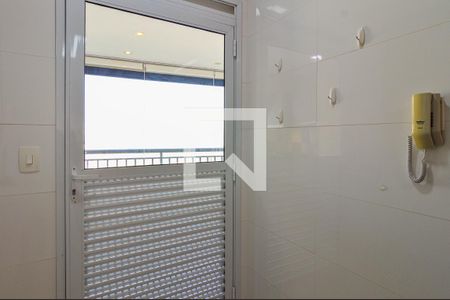 Apartamento à venda com 74m², 2 quartos e 2 vagasÁrea de Serviço