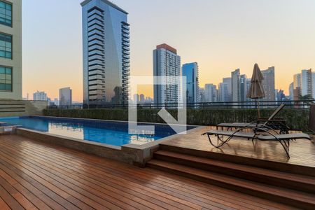 Apartamento à venda com 92m², 2 quartos e 2 vagasÁrea comum - Piscina