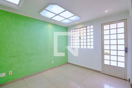 Sala de casa à venda com 3 quartos, 93m² em Utinga, Santo André