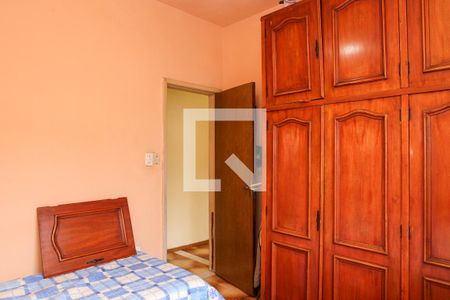 Casa à venda com 347m², 4 quartos e 2 vagas Casa à venda com 347m², 4 quartos e 2 vagasQuarto 3 (2º Andar)