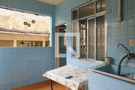 Casa à venda com 347m², 4 quartos e 2 vagas Casa à venda com 347m², 4 quartos e 2 vagasÁrea de Serviço (2º Andar)