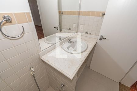 Detalhe Banheiro da Suíte  de casa de condomínio à venda com 4 quartos, 220m² em Loteamento Caminhos de São Conrado (sousas), Campinas