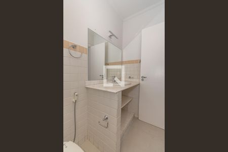 Banheiro da Suíte  de casa de condomínio à venda com 4 quartos, 220m² em Loteamento Caminhos de São Conrado (sousas), Campinas