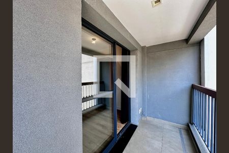 Studio para alugar com 26m², 0 quarto e sem vaga Studio para alugar com 26m², 0 quarto e sem vagaSacada