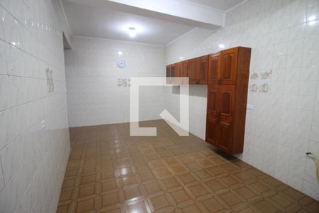 Casa para alugar com 180m², 3 quartos e 2 vagasCozinha