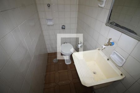 Casa para alugar com 180m², 3 quartos e 2 vagasBanheiro