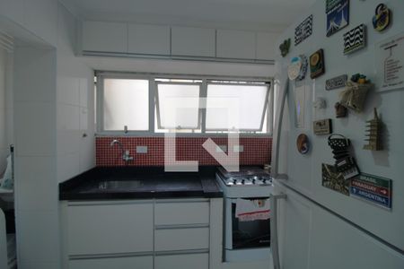 Apartamento para alugar com 70m², 2 quartos e 2 vagasCozinha