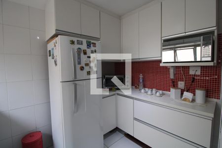 Apartamento para alugar com 70m², 2 quartos e 2 vagasCozinha