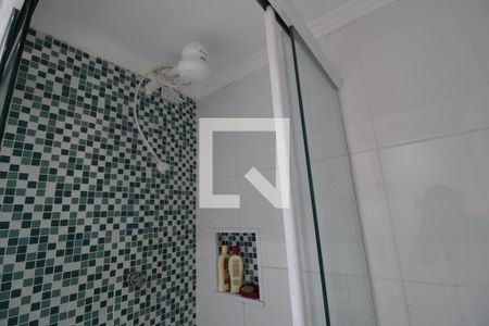 Apartamento para alugar com 70m², 2 quartos e 2 vagasChuveiro banheiro da suíte