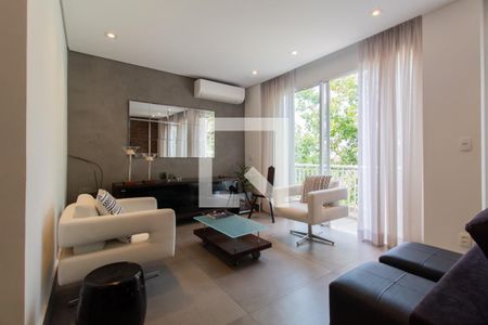 Casa de condomínio à venda com 200m², 2 quartos e 3 vagasSala
