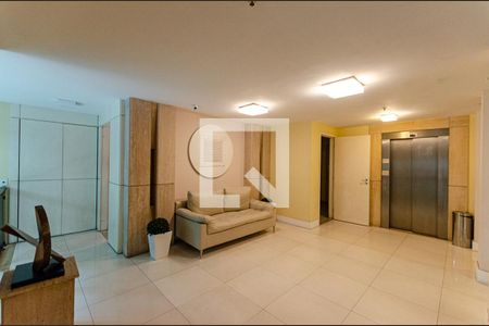 Apartamento à venda com 154m², 3 quartos e 1 vagaÁrea comum