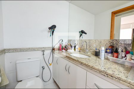 Apartamento à venda com 154m², 3 quartos e 1 vagaBanheiro do Quarto 1