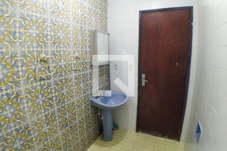 Casa à venda com 260m², 5 quartos e 3 vagas Casa à venda com 260m², 5 quartos e 3 vagasBanheiro Social 1