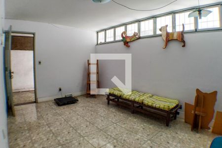 Casa à venda com 260m², 5 quartos e 3 vagas Casa à venda com 260m², 5 quartos e 3 vagasSala 2