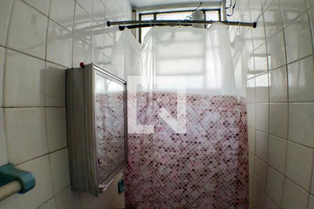 Casa à venda com 260m², 5 quartos e 3 vagas Casa à venda com 260m², 5 quartos e 3 vagasBanheiro de serviço