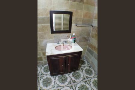 Casa à venda com 260m², 5 quartos e 3 vagas Casa à venda com 260m², 5 quartos e 3 vagasBanheiro da Suíte