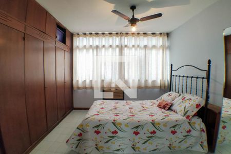 Casa à venda com 260m², 5 quartos e 3 vagas Casa à venda com 260m², 5 quartos e 3 vagasSuíte