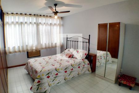 Casa à venda com 260m², 5 quartos e 3 vagas Casa à venda com 260m², 5 quartos e 3 vagasSuíte