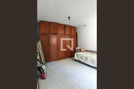 Casa à venda com 260m², 5 quartos e 3 vagas Casa à venda com 260m², 5 quartos e 3 vagasQuarto 1