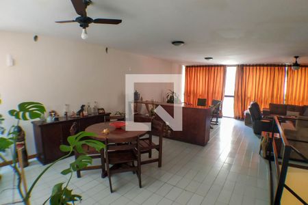 Sala de casa à venda com 5 quartos, 260m² em Centro, Niterói