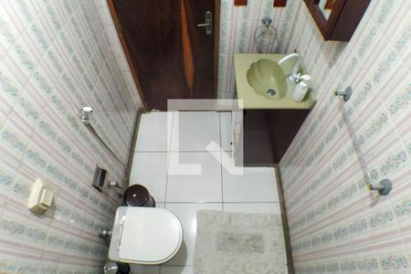 Casa à venda com 260m², 5 quartos e 3 vagas Casa à venda com 260m², 5 quartos e 3 vagasBanheiro Social 2