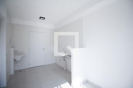 Sala/Cozinha de kitnet/studio à venda com 1 quarto, 35m² em Vila Isolina Mazzei, São Paulo