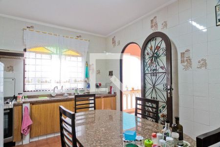 Casa à venda com 344m², 8 quartos e 1 vagaCasa 2 - Cozinha