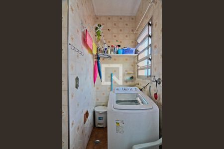 Casa à venda com 344m², 8 quartos e 1 vagaCasa 1 - Área de serviço