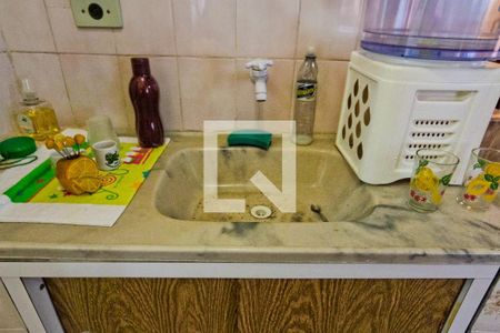 Casa à venda com 344m², 8 quartos e 1 vagaSalão - Cozinha